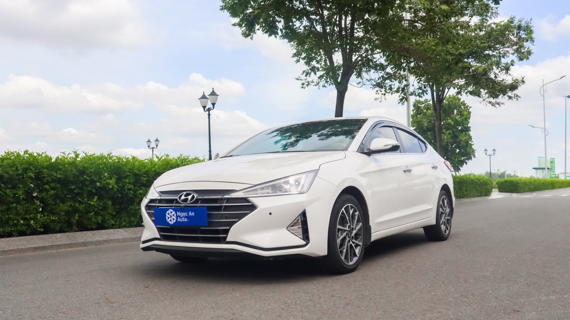 Hyundai Elantra 2020 MT Số sàn Sẵn xe giao ngay Hỗ trợ thủ tục Trả Góp